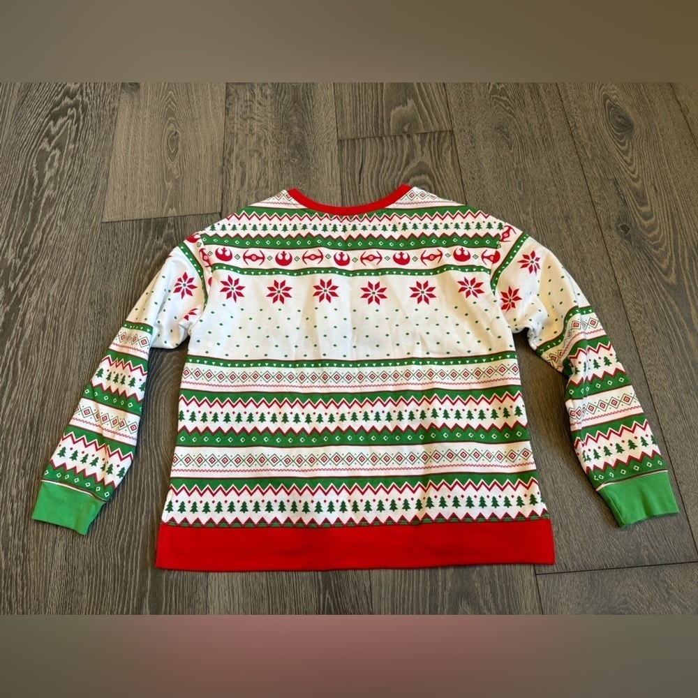 Star Wars Christmas Pattern Long Sleeve Size Medium - Picture 5 of 6